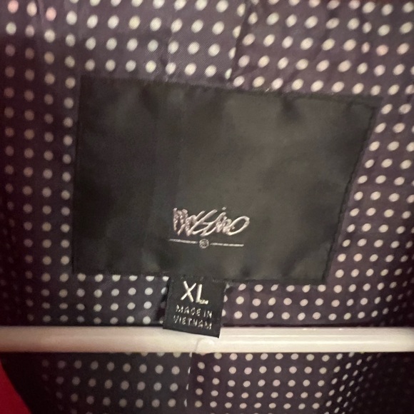 Jacket 🧥 - Picture 4 of 4